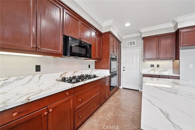 27368 Pumpkin Street, Murrieta, CA 92562