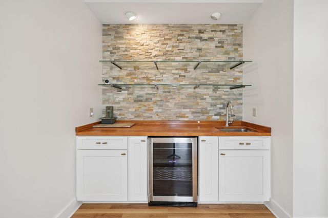 142 Merywen Circle, Granville, OH 43023