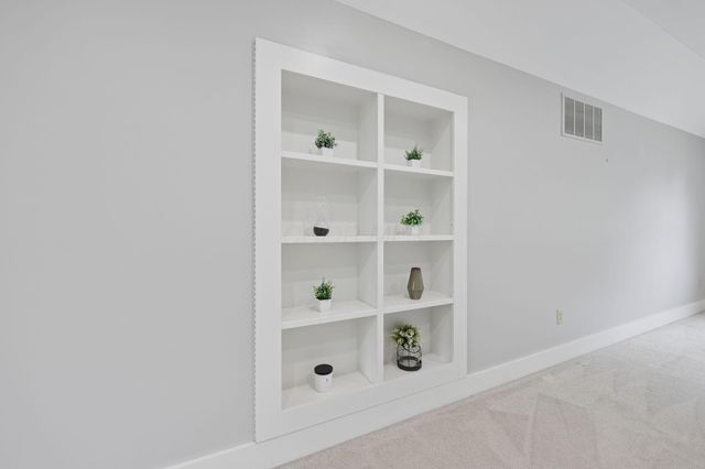 142 Merywen Circle, Granville, OH 43023