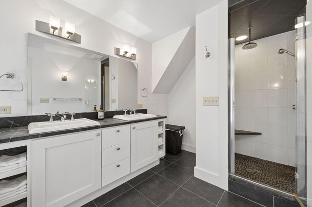 142 Merywen Circle, Granville, OH 43023