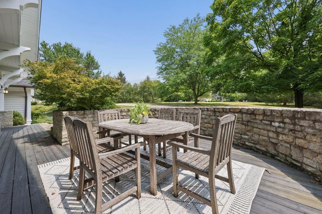 142 Merywen Circle, Granville, OH 43023