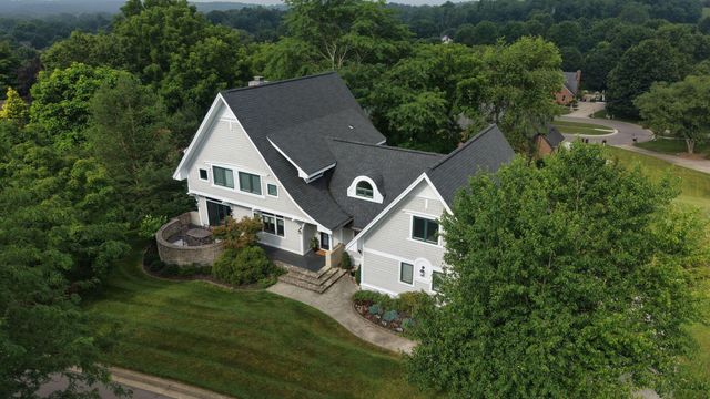 142 Merywen Circle, Granville, OH 43023