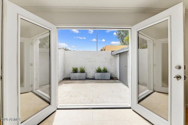 8550 E INDIAN SCHOOL Road F, Scottsdale, AZ 85251