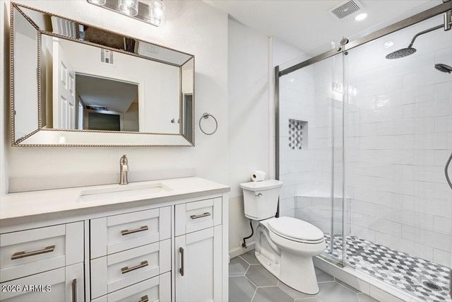 8550 E INDIAN SCHOOL Road F, Scottsdale, AZ 85251