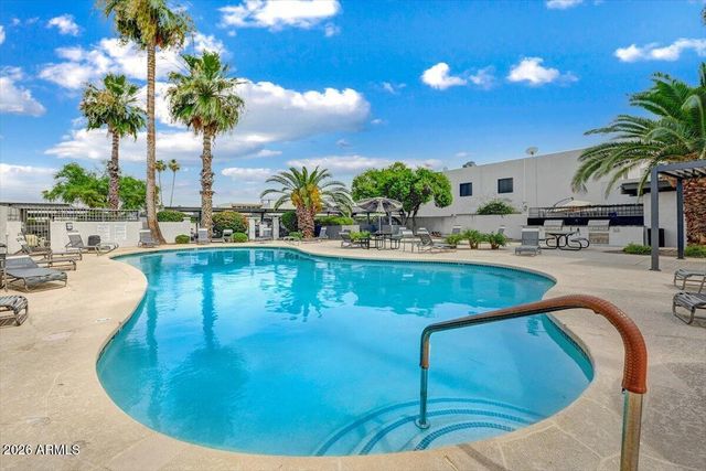 8550 E INDIAN SCHOOL Road F, Scottsdale, AZ 85251
