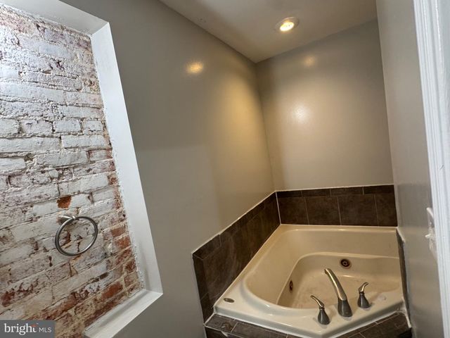 1123 SARGEANT ST, Baltimore, MD 21223