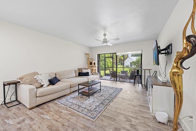 4291 Wood Ride Road A, Boynton Beach, FL 33436