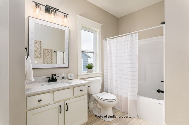 1845 Cottage Ridge Drive, Marion, IA 52302