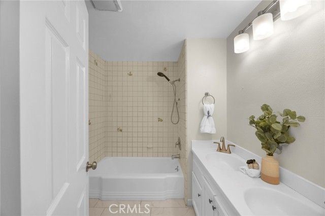 11831 Paseo Bonita, Los Alamitos, CA 90720