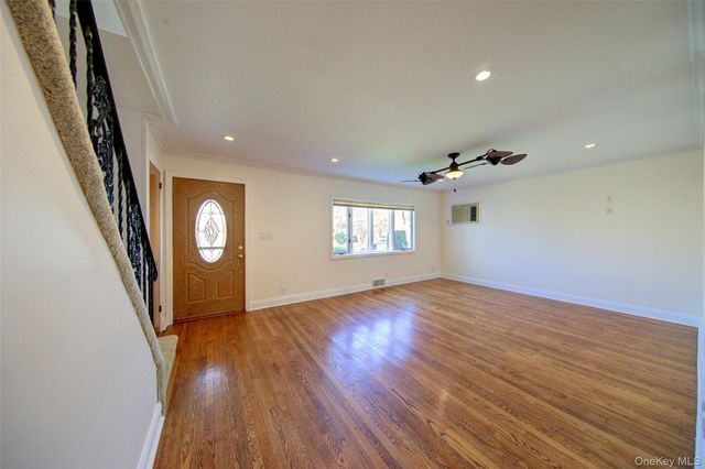 411 Saint John Place, Franklin Square, NY 11010