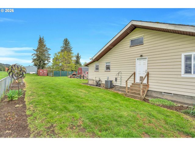 36864 OR-213, Molalla, OR 97038
