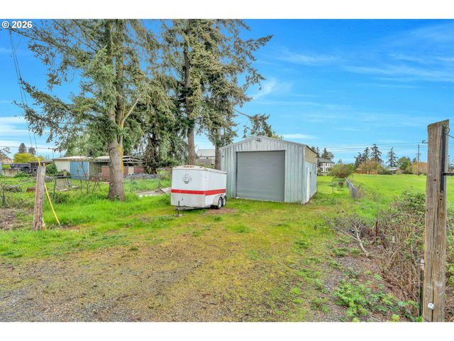 36864 OR-213, Molalla, OR 97038