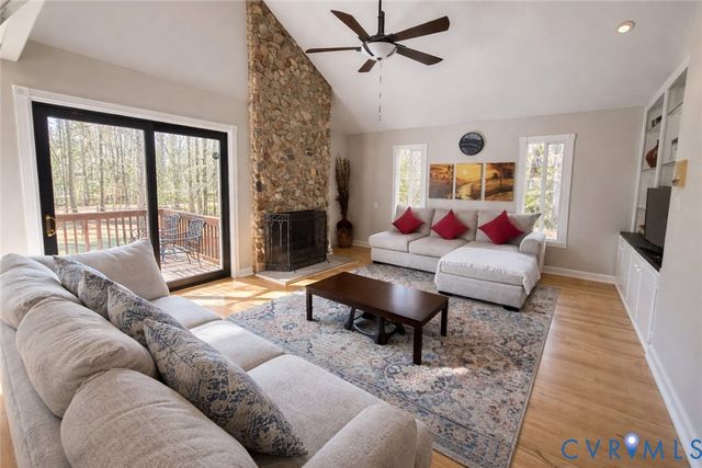 4461 Old Fox Trl, Midlothian, VA 23112