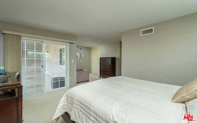 8471 Vine Valley Drive, Sun Valley (los Angeles), CA 91352