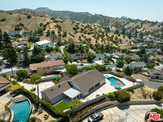 8471 Vine Valley Drive, Sun Valley (los Angeles), CA 91352