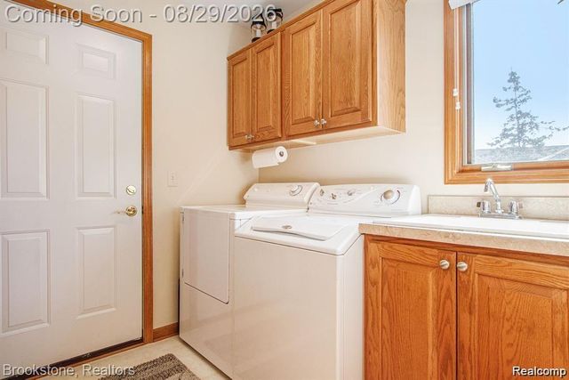 35413 Upmann Drive, Sterling Heights, MI 48310
