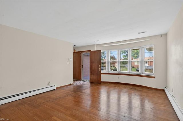 1209 Parkside AVE, Hampton, VA 23669