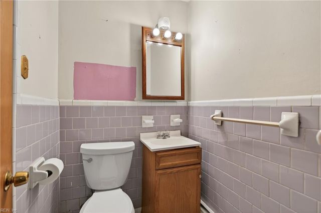 1209 Parkside AVE, Hampton, VA 23669