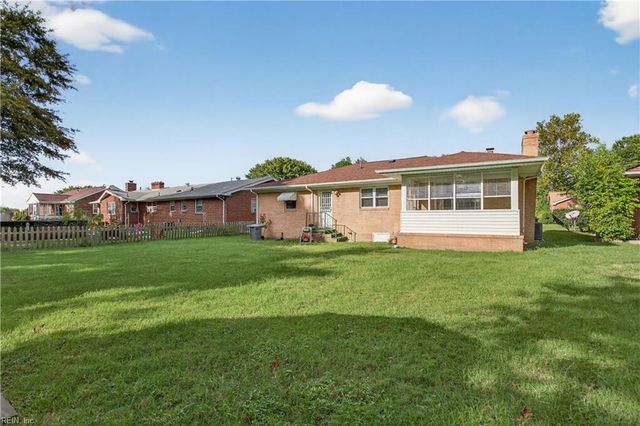 1209 Parkside AVE, Hampton, VA 23669