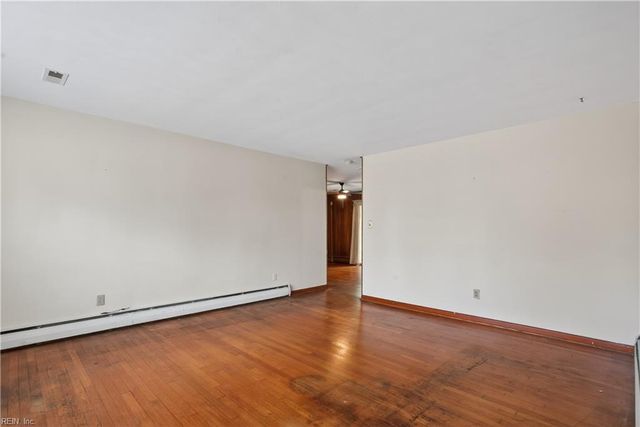 1209 Parkside AVE, Hampton, VA 23669