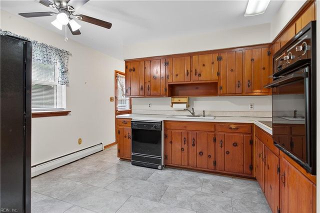 1209 Parkside AVE, Hampton, VA 23669