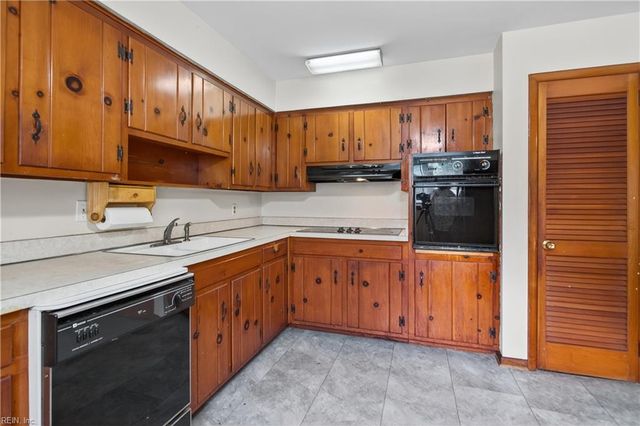 1209 Parkside AVE, Hampton, VA 23669