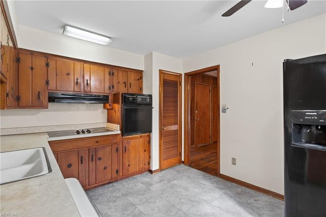 1209 Parkside AVE, Hampton, VA 23669