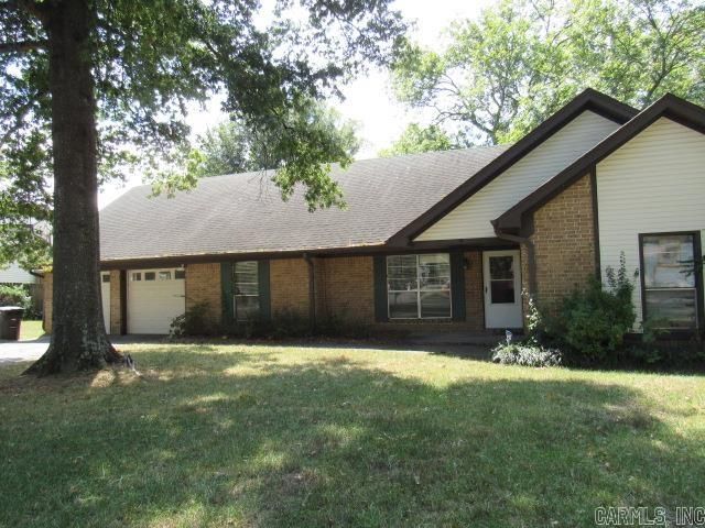 201 Berkshire Circle, Jacksonville, AR 72076