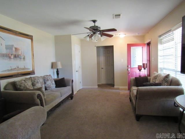 201 Berkshire Circle, Jacksonville, AR 72076