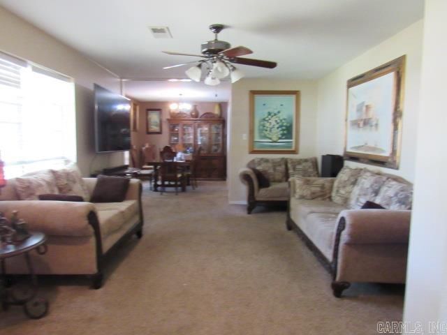 201 Berkshire Circle, Jacksonville, AR 72076