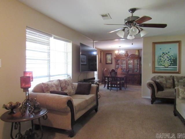 201 Berkshire Circle, Jacksonville, AR 72076