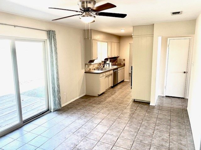 8817 Hilltop Road, Argyle, TX 76226