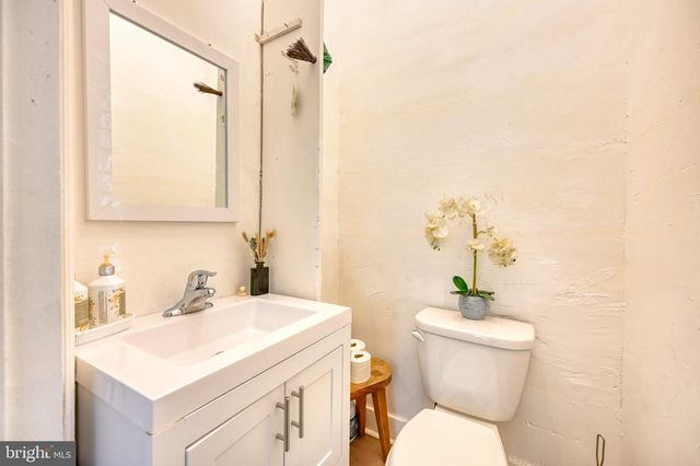 14 E CHESTNUT ST, Lebanon, PA 17042