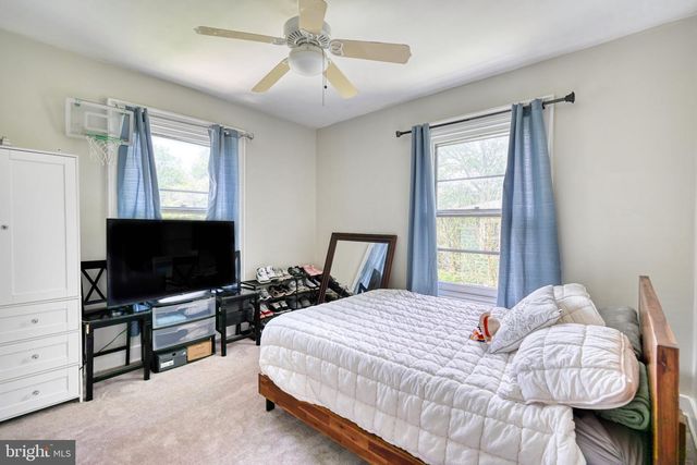 14 E CHESTNUT ST, Lebanon, PA 17042