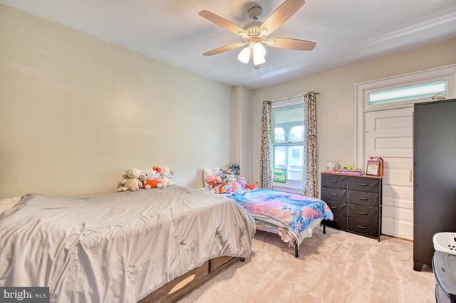 14 E CHESTNUT ST, Lebanon, PA 17042