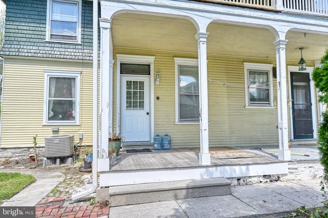 14 E CHESTNUT ST, Lebanon, PA 17042