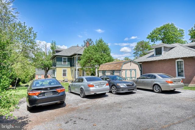 14 E CHESTNUT ST, Lebanon, PA 17042