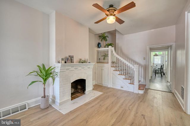 14 E CHESTNUT ST, Lebanon, PA 17042