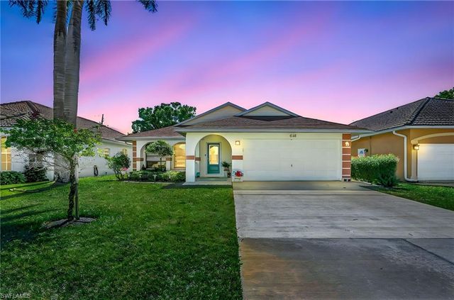 612 110th AVE N, Naples, FL 34108