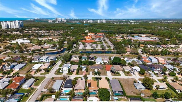 612 110th AVE N, Naples, FL 34108