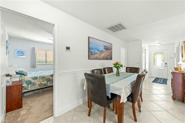 612 110th AVE N, Naples, FL 34108