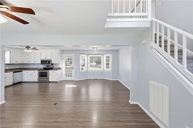 19263 Oliver DR, Smithfield, VA 23430