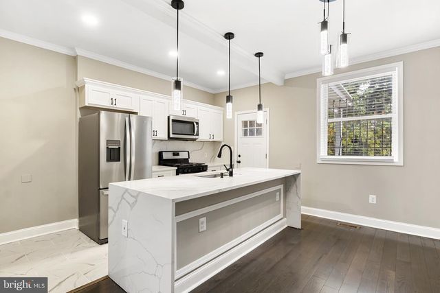 2233 HOMEWOOD AVE, Baltimore, MD 21218