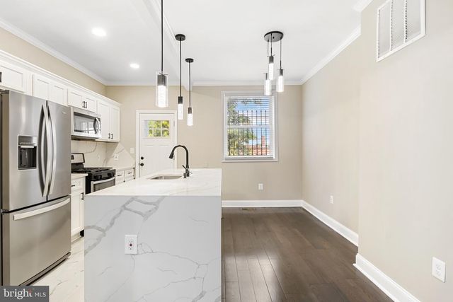 2233 HOMEWOOD AVE, Baltimore, MD 21218