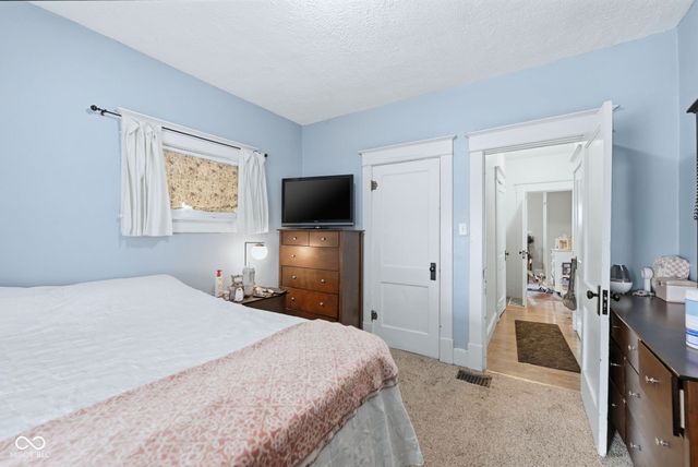 3724 E Market Street, Indianapolis, IN 46201