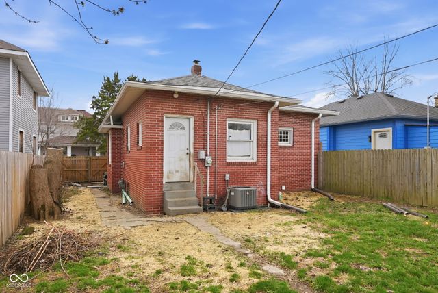 3724 E Market Street, Indianapolis, IN 46201