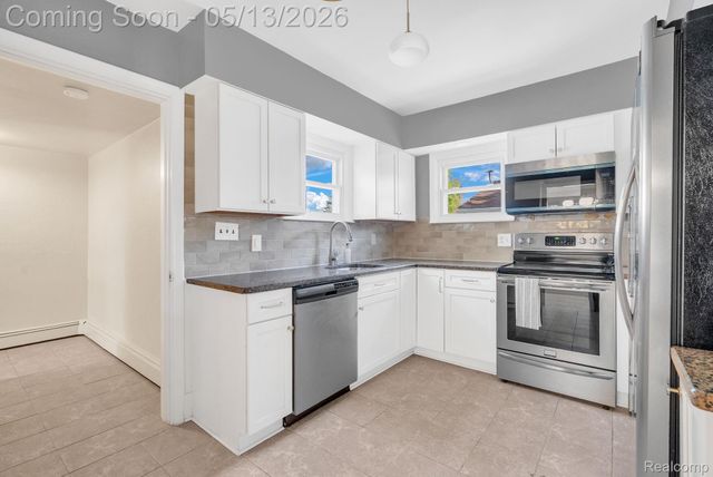 3363 Meinrad Drive, Waterford Charter Township, MI 48329