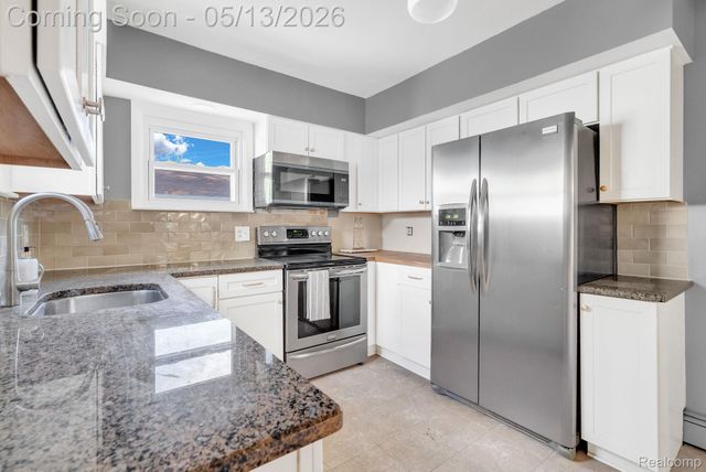 3363 Meinrad Drive, Waterford Charter Township, MI 48329