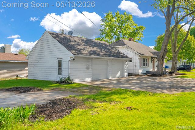 3363 Meinrad Drive, Waterford Charter Township, MI 48329