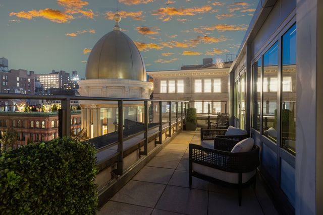 655 6TH Avenue PHB, New York City, NY 10010